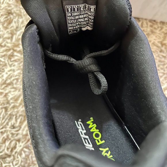 NEW Skechers Men's Summit Memory Foam Sneakers Shoes Black, Size 9 (New in Box) - Picture 7 of 12